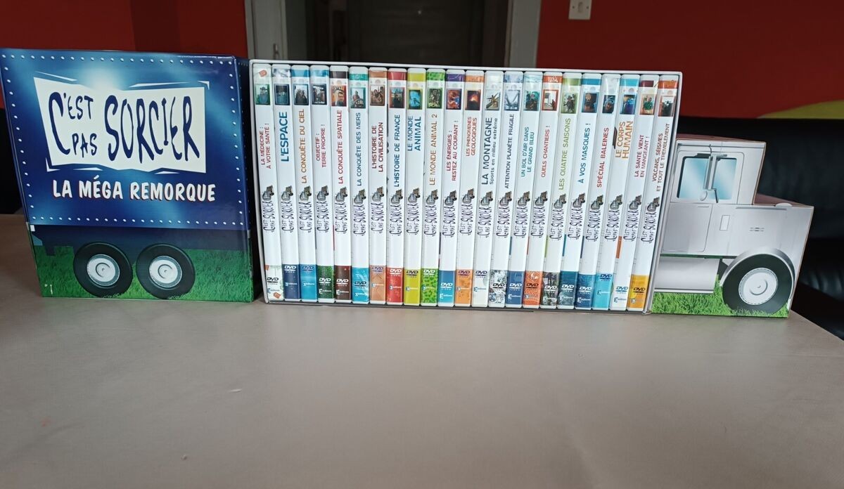 C'est pas sorcier collection - Click to enlarge picture.