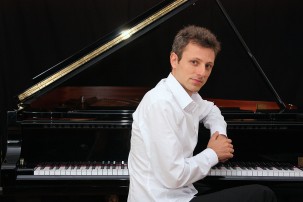 Maxime Zecchini piano pianist perth alliance francaise